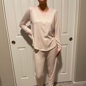NWT 2 piece pajama set